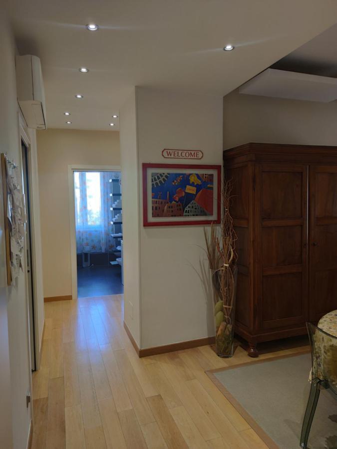 Appartamento Emmerosa, Centro Citta, Parcheggio Verona Exterior foto