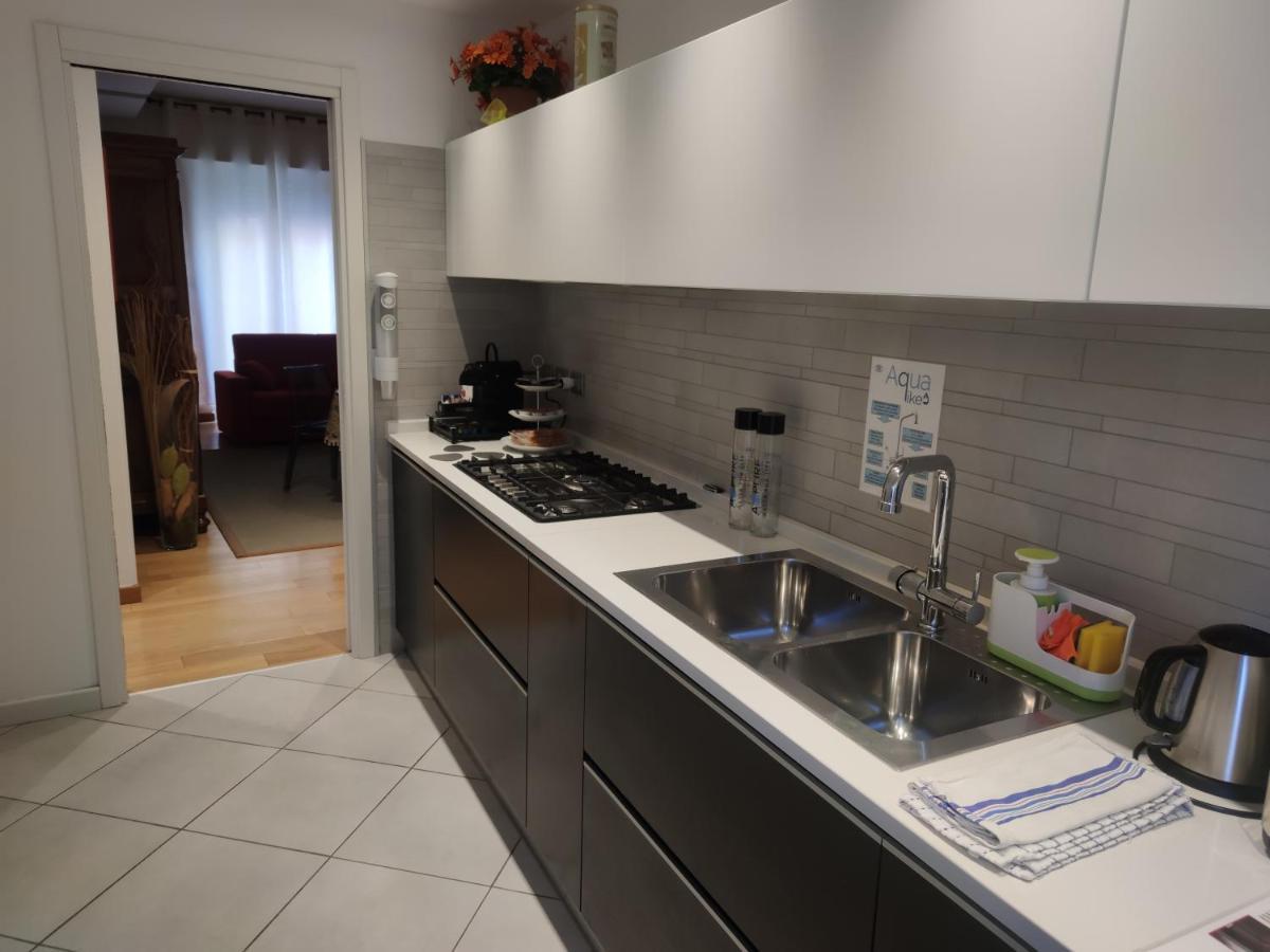 Appartamento Emmerosa, Centro Citta, Parcheggio Verona Exterior foto